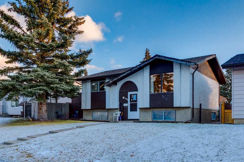 New property listed in Marlborough Park, Calgary