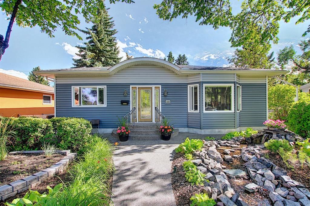 I have sold a property at 111 Hillgrove CRESCENT SW in Calgary

